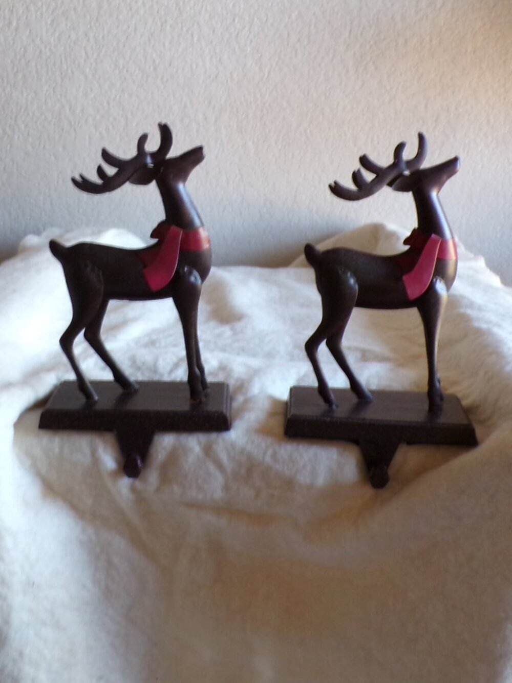 Pair of Reindeer Deer Stocking Holder Christmas All Metal Bronze / Brown Color